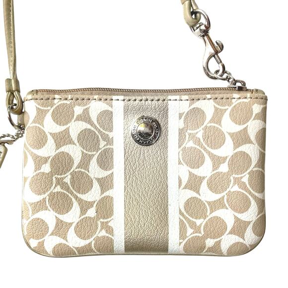 Vintage Coach Gold Cream Monogram Canvas Wristlet | 2000s Designer Mini Bag EUC - Picture 3 of 16